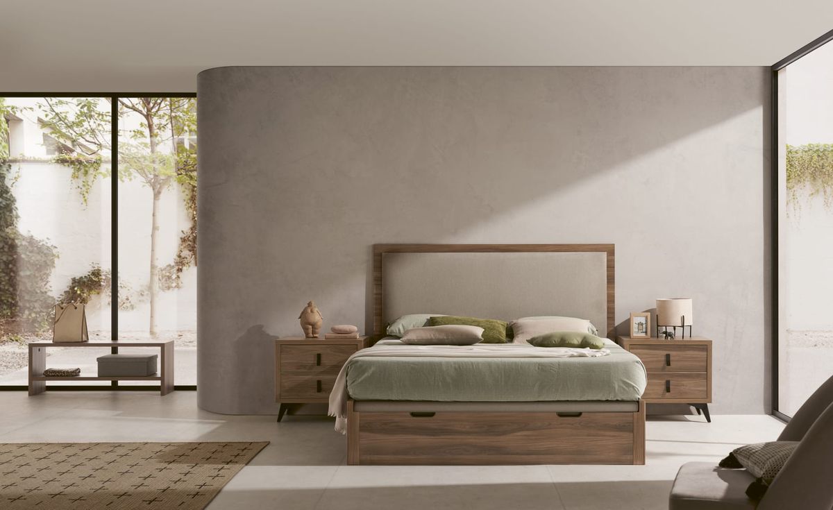 Cabecero curvo con mesitas de madera